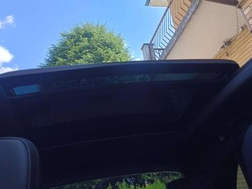 Porsche Macan Electrique Base — photo 24