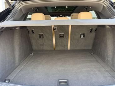 Porsche Macan Electrique — photo 37
