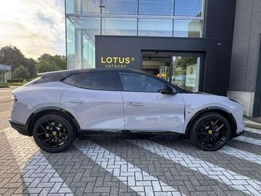 Lotus Eletre — photo 8