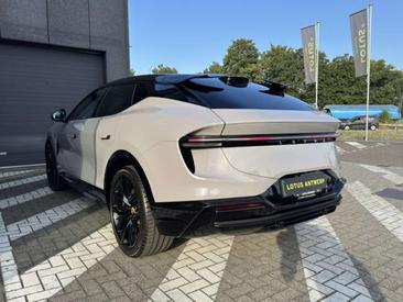 Lotus Eletre — photo 11