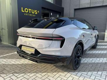 Lotus Eletre — photo 12