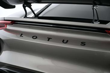 Lotus Emira — photo 12