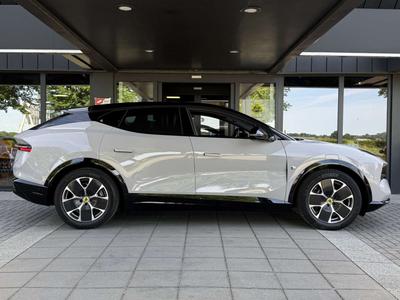 Lotus Eletre