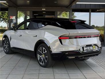 Lotus Eletre — photo 6