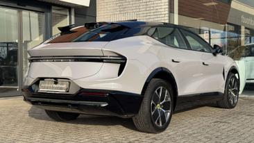 Lotus Eletre 450 — photo 7