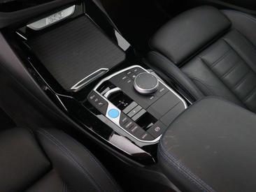 BMW iX3 High Executive EDrive40 — photo 10