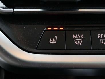 BMW iX3 High Executive EDrive40 — photo 21