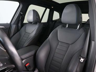 BMW iX3 High Executive EDrive40 — photo 33