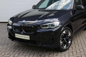 BMW iX3 M Sport — photo 7