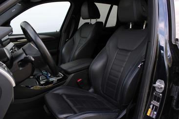 BMW iX3 M Sport — photo 12