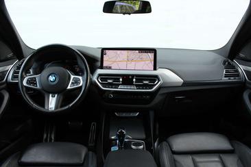 BMW iX3 M Sport — photo 29