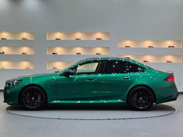 BMW M5 — photo 2