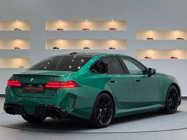 BMW M5 — photo 4