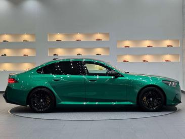 BMW M5 — photo 5