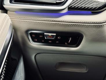BMW X6 M50i — photo 49