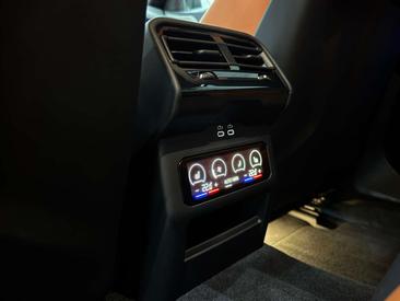 BMW M5 — photo 29
