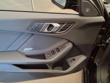 BMW 120d M Sport — photo 10