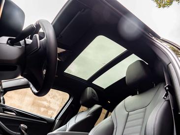 BMW X4 M Sport 20d — photo 12