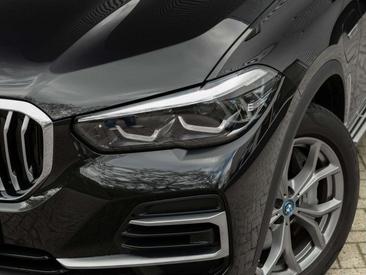 BMW X5 XDrive45e — photo 9