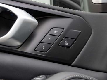 BMW X5 XDrive45e — photo 22