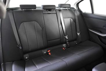BMW Série 3 320e — photo 9