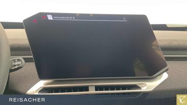 BMW iX3 EDrive40 — photo 11