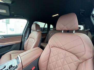 BMW X5 M60 XDrive — photo 21