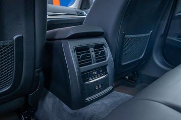 BMW Série 3 Business 330e — photo 22