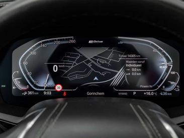 BMW X5 XDrive45e — photo 36