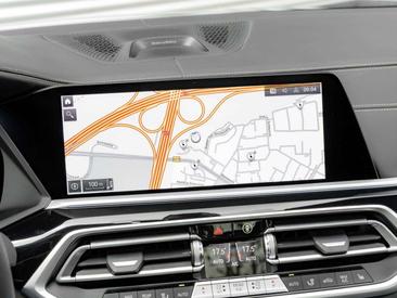 BMW X5 XDrive45e — photo 37