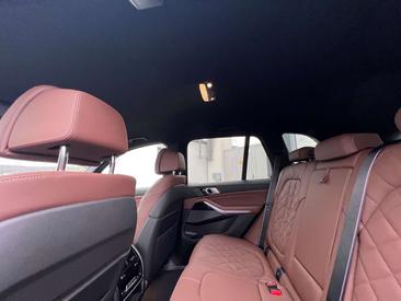 BMW X5 M60 XDrive — photo 28