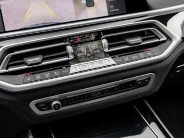 BMW X5 XDrive45e — photo 40
