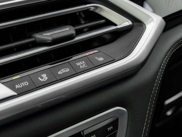 BMW X5 XDrive45e — photo 41