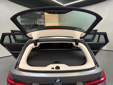 BMW Série 3 Shadow Line 320d XDrive — photo 19
