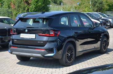 BMW IX1 XDrive30 — photo 4