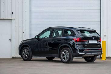 BMW X1 SDrive18i — photo 3