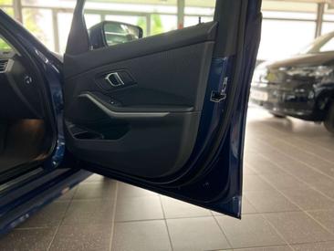 BMW Série 3 320d XDrive — photo 17