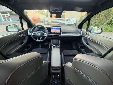 BMW 218 M Sport — photo 16