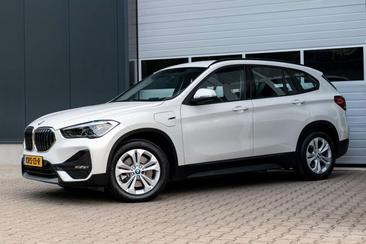 BMW X1 High Executive XDrive25e — photo 22