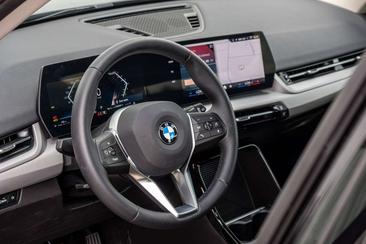BMW X1 SDrive18i — photo 13