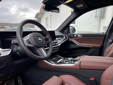 BMW X5 M60 XDrive — photo 15