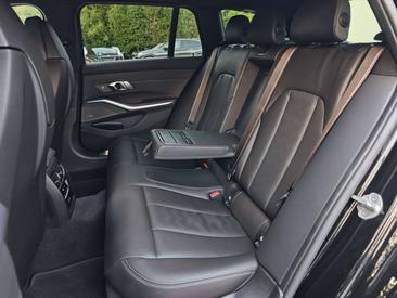 BMW M3 Touring M Competition — photo 27