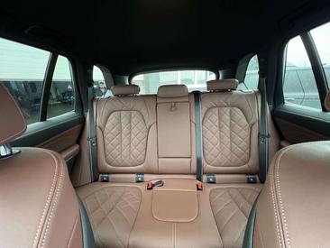 BMW X5 M60 XDrive — photo 22