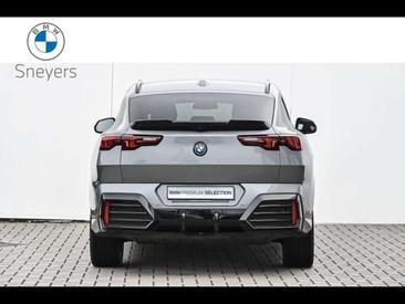 BMW IX2 EDrive20 — photo 4