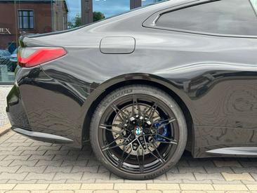 BMW M4 XDrive — photo 5
