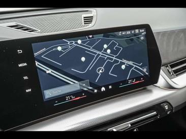 BMW IX2 EDrive20 — photo 14