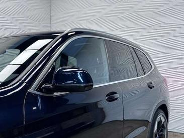 BMW iX3 — photo 7