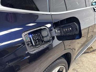 BMW iX3 — photo 16