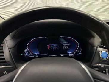 BMW iX3 — photo 28