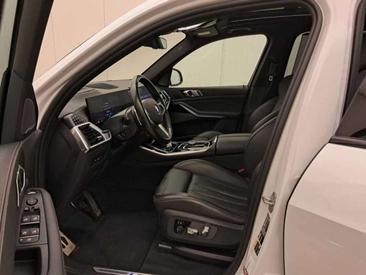 BMW X5 M Sport 50e — photo 11